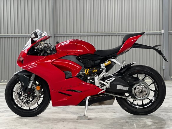 2020 Ducati Panigale V2, красный - вид 4