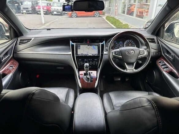 2017 Toyota Harrier III (XU60), белый, 2100000 рублей - вид 9