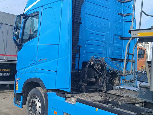 2021 Volvo FH 540, синий, 9314000 рублей - вид 6