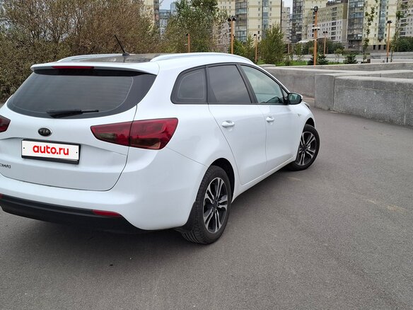 2013 Kia Ceed II, белый, 1000000 рублей - вид 2