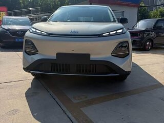 2026 Changan Qiyuan Q05 40.3 kWh II, серебристый, 1800000 рублей, вид 2