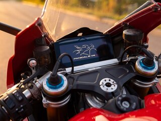 2025 Ducati Panigale V4, красный, 3600000 рублей, вид 4