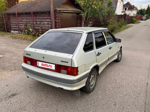 2005 Lada (ВАЗ) 2114, белый, 75000 рублей - вид 3