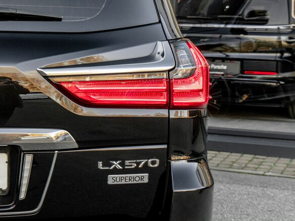2019 Lexus LX 570 III Рестайлинг 2, чёрный, 6500000 рублей - вид 9