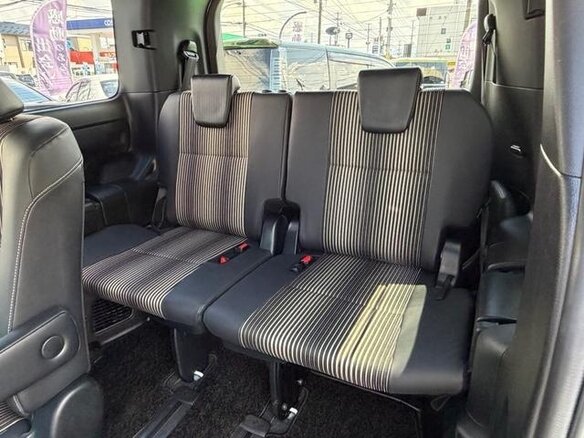 2021 Toyota Noah III (R80) Рестайлинг, белый, 2180000 рублей - вид 16