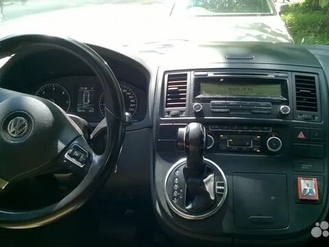 2010 Volkswagen Multivan T5 Рестайлинг, серебристый, 1750000 рублей - вид 4