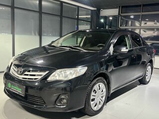 2013 Toyota Corolla X (E140, E150) Рестайлинг, чёрный, 1050000 рублей, вид 1