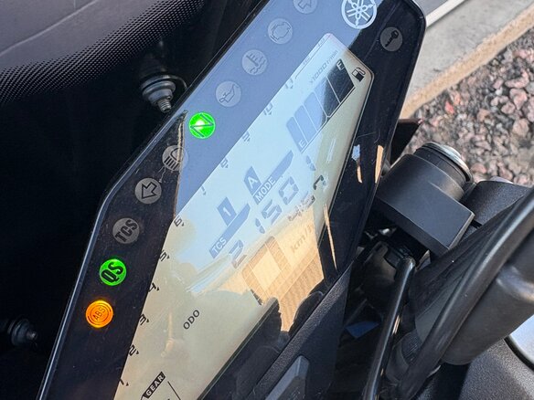 2017 Yamaha MT-09 (FZ-09), пурпурный, 900000 рублей - вид 12