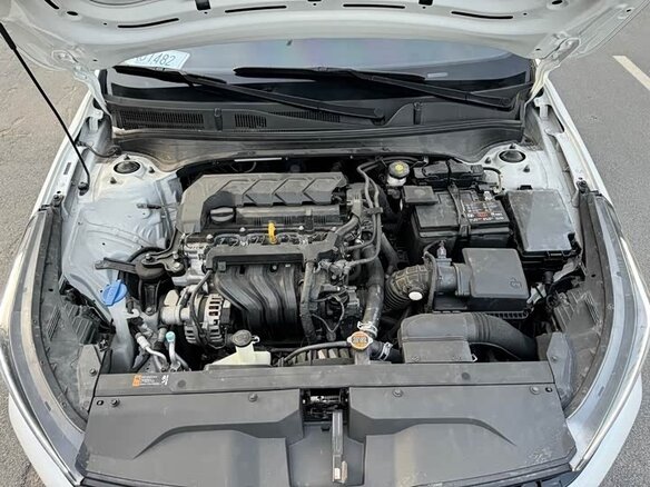 2022 Kia K3 II (China Market) Рестайлинг, белый - вид 12