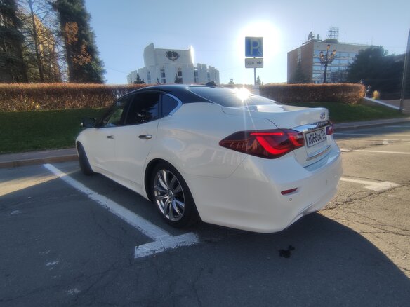 2015 Infiniti Q70 I Рестайлинг, белый, 2350000 рублей - вид 19