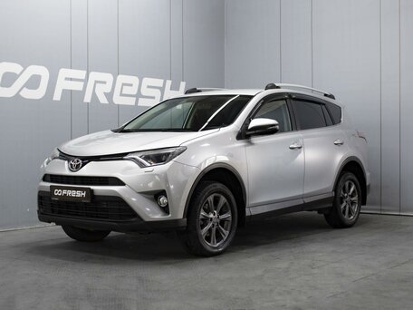 Toyota RAV4 IV (XA40) Рестайлинг
