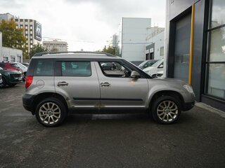 2011 Skoda Yeti I, серый, 600000 рублей, вид 4