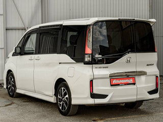 2019 Honda Stepwgn Spada V Рестайлинг, белый, 2275000 рублей, вид 4