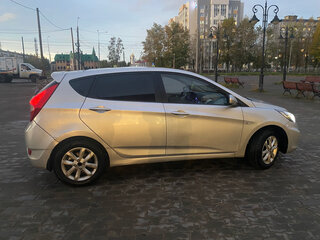 2012 Hyundai Solaris I, серебристый, 530000 рублей, вид 5