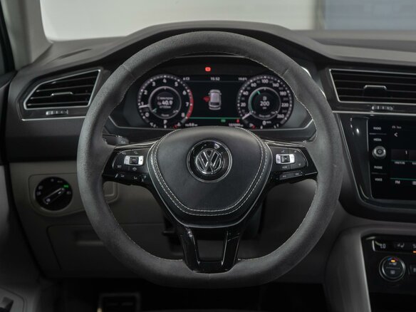 2018 Volkswagen Tiguan Allspace II, белый, 3369000 рублей - вид 28