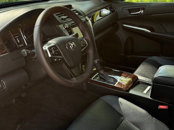 2016 Toyota Camry VII (XV50) Рестайлинг, белый, 2250000 рублей - вид 8