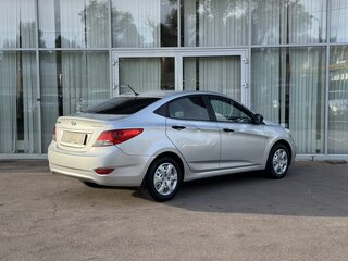 2013 Hyundai Solaris I, серебристый, 849000 рублей, вид 5