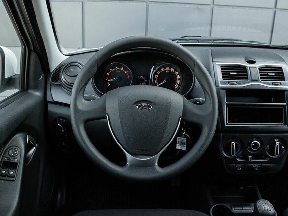 2026 Lada (ВАЗ) Granta I Рестайлинг, белый - вид 14