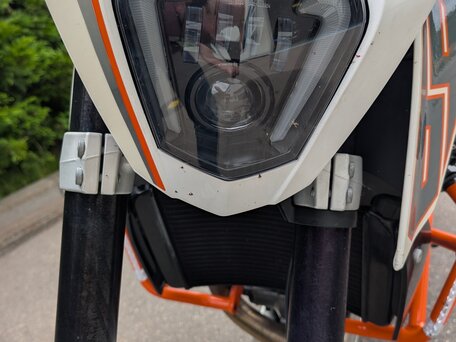 2013 KTM 690 Duke, белый, 385000 рублей, вид 1