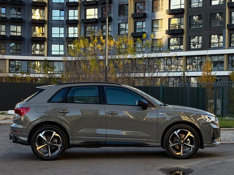 2026 Audi Q3 35 TFSI II (F3), серый, 3790000 рублей, вид 5