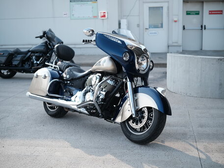 2018 Indian Chieftain, синий, 1475000 рублей, вид 1