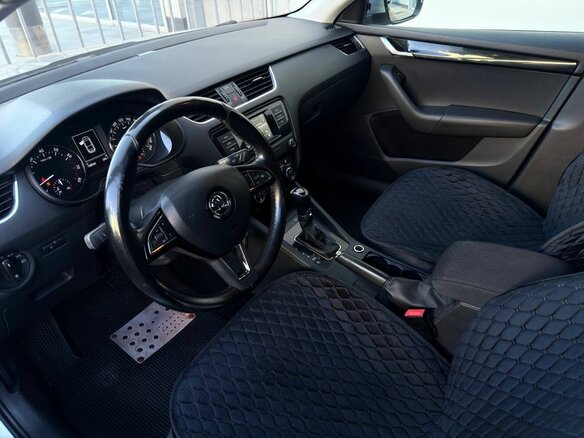 2015 Skoda Octavia III (A7), серебристый, 1374000 рублей - вид 12
