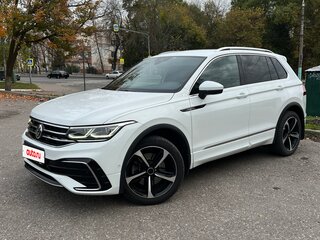 2021 Volkswagen Tiguan II Рестайлинг, белый, 4000000 рублей, вид 1