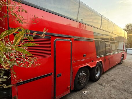 2000 Neoplan Cityliner, красный, 2000000 рублей, вид 1