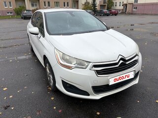2013 Citroen C4 II, белый, 675000 рублей, вид 2