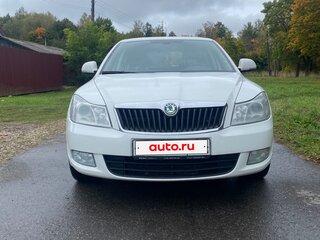 2012 Skoda Octavia II (A5) Рестайлинг, белый, 750000 рублей, вид 1
