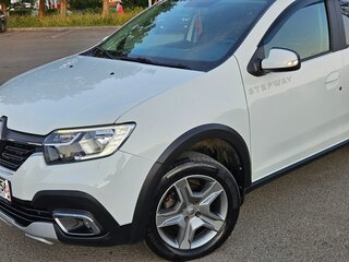 2019 Renault Sandero Stepway II Рестайлинг, белый, 1100000 рублей, вид 2