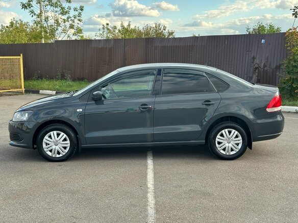 2013 Volkswagen Polo V, серый, 890000 рублей - вид 7