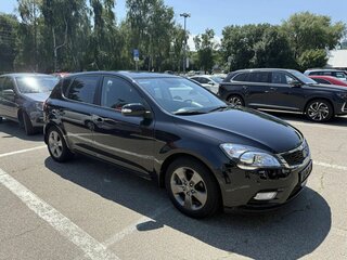 2010 Kia Ceed I Рестайлинг, чёрный, 750000 рублей, вид 3