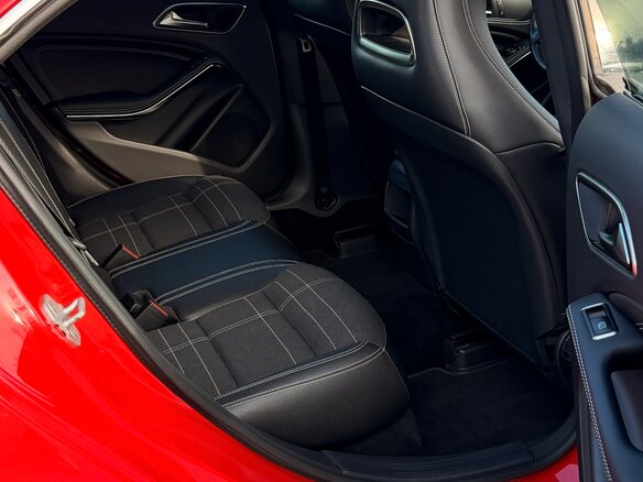 2014 Mercedes-Benz CLA 200 I (C117, X117), красный, 1500000 рублей - вид 22