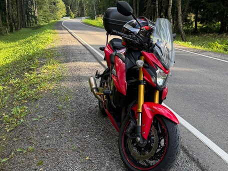 2017 Suzuki GSX-S 750, красный, 450000 рублей, вид 2