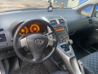 2007 Toyota Auris I, серебристый, 615000 рублей, вид 4