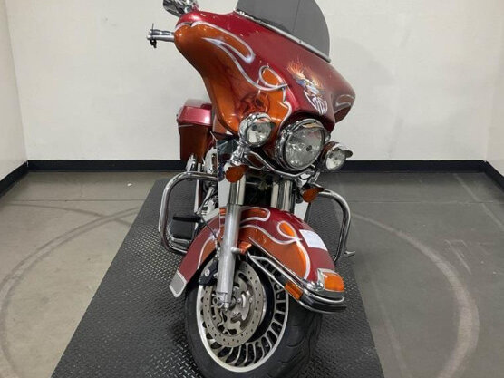 2011 Harley-Davidson Electra Glide, оранжевый, 630000 рублей - вид 2
