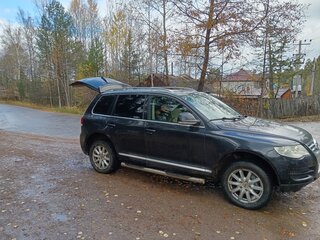 2008 Volkswagen Touareg I Рестайлинг, чёрный, 750000 рублей, вид 4
