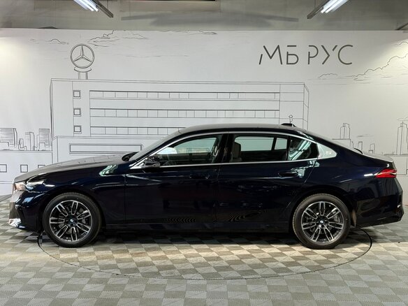 2025 BMW 5 серии Long 530Li xDrive VIII (G60/G61/G68), чёрный, 7699000 рублей - вид 9