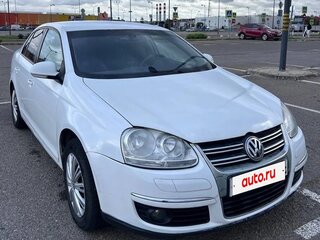 2010 Volkswagen Jetta V, белый, 700000 рублей, вид 1
