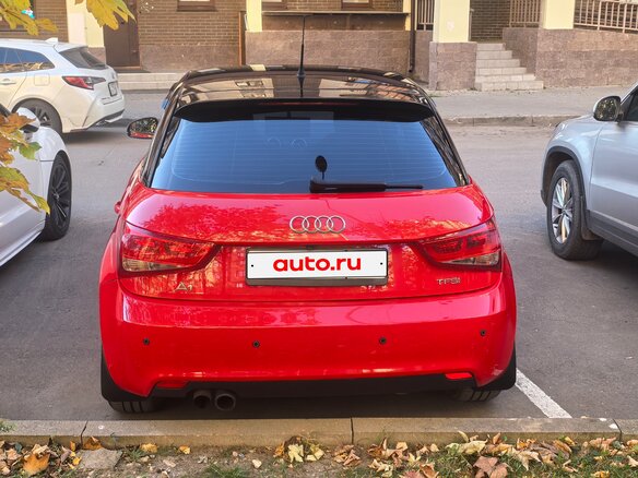 2013 Audi A1 I (8X), красный, 900000 рублей - вид 3