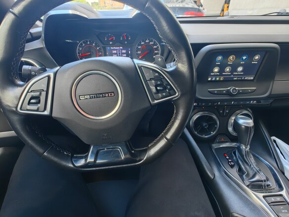 2019 Chevrolet Camaro 8-speed VI Рестайлинг, красный, 3390000 рублей - вид 8