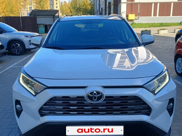 2021 Toyota RAV4 V (XA50), белый