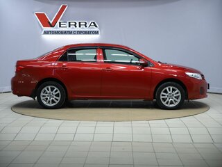 2011 Toyota Corolla X (E140, E150) Рестайлинг, красный, 650000 рублей, вид 4