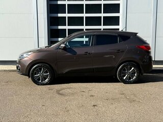 2015 Hyundai ix35 I Рестайлинг, коричневый, 1450000 рублей, вид 2