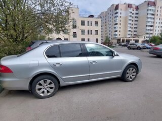 2009 Skoda Superb II, серебристый, 750000 рублей, вид 3