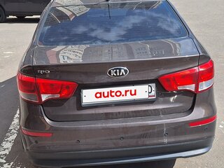 2015 Kia Rio III Рестайлинг, коричневый, 870000 рублей, вид 5