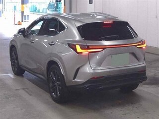 2021 Lexus NX 350h II, серебристый, 5700000 рублей, вид 5