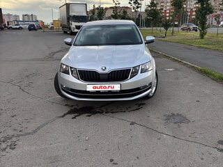 2017 Skoda Octavia III (A7) Рестайлинг, серебристый, 2200000 рублей, вид 2