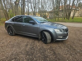 2019 Skoda Octavia III (A7) Рестайлинг, серый, 1900000 рублей, вид 3